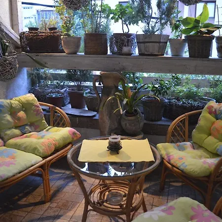 Chic & Cozy Central Loft Апартаменти