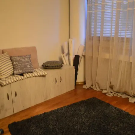 Chic & Cozy Central Loft * Скоп'є